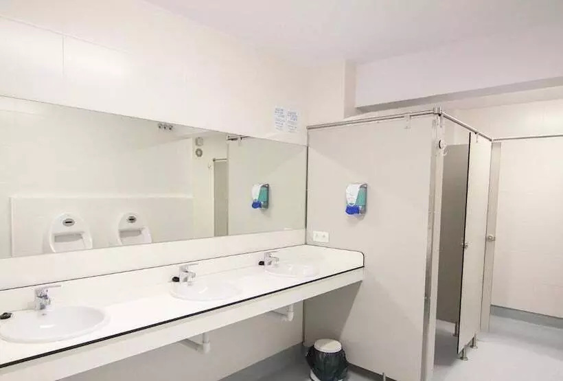 ユースホステル Enjoy Santander