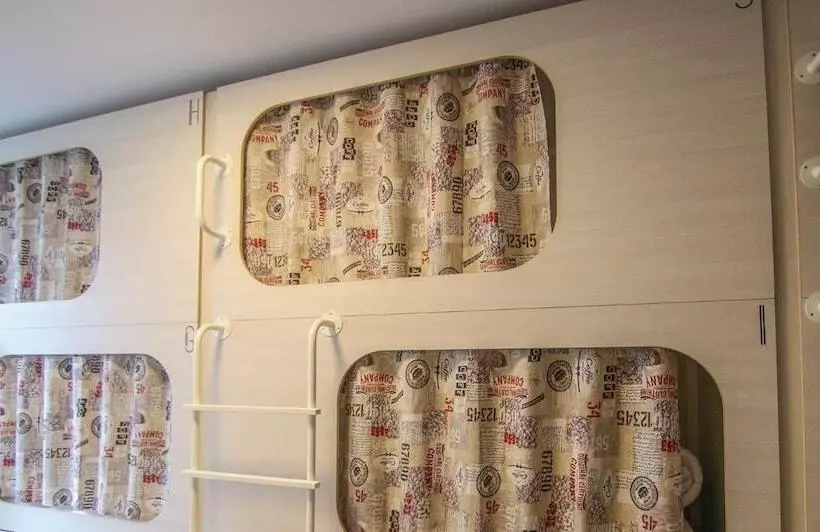 ユースホステル Enjoy Santander