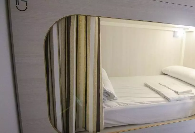 ユースホステル Enjoy Santander