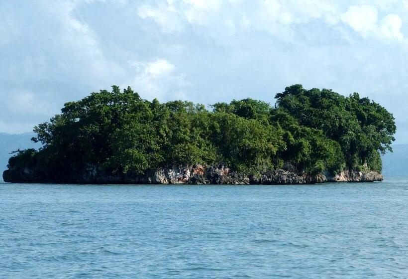 Es Josefina Las Terrenas