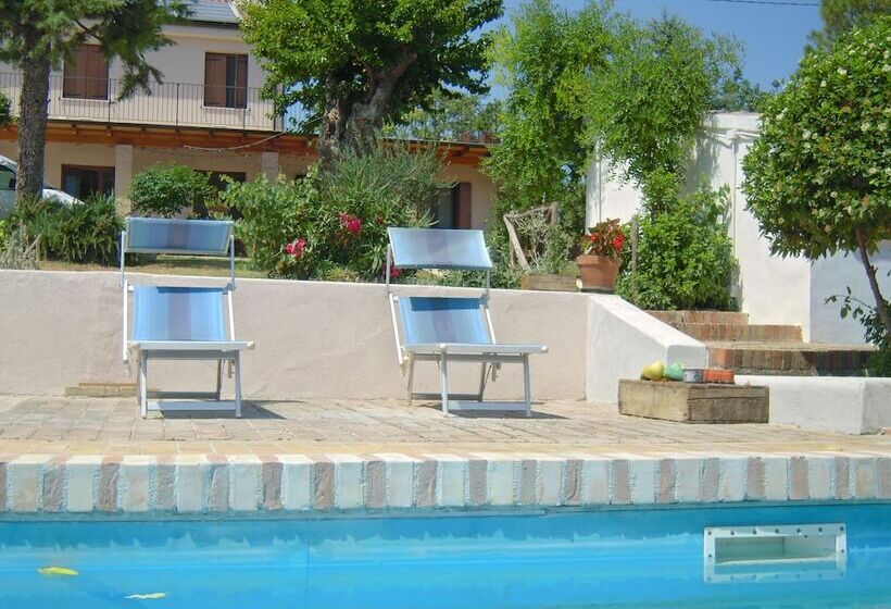 ホテル Agriturismo Ponterosa