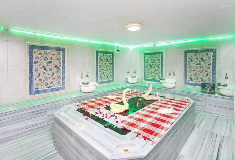 Hotel Ces Club