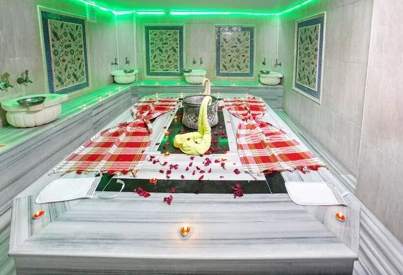 Hotel Ces Club