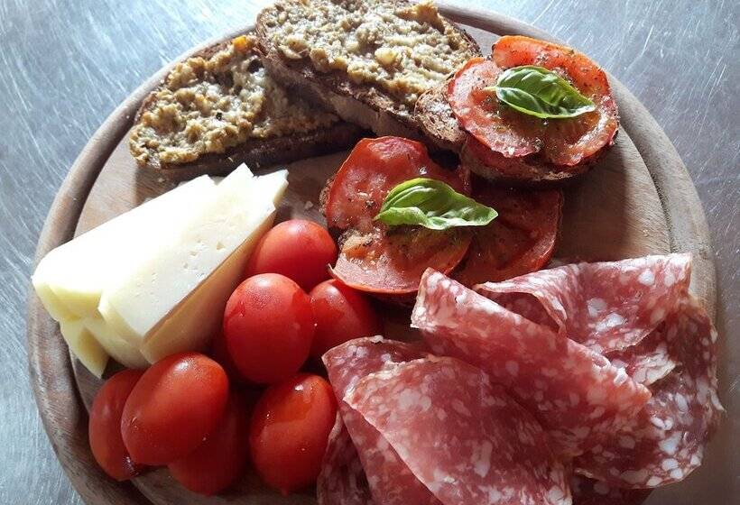 فندق Fattoria La Loggia