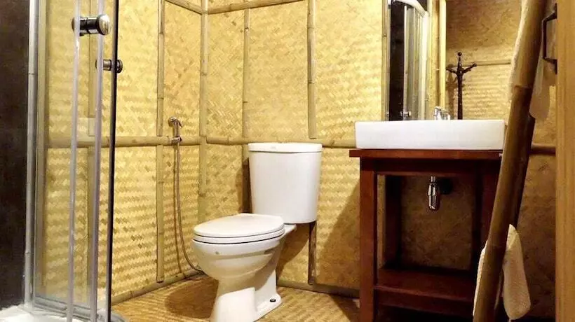 هتل Lanna House Lanna Hut Chiangmai