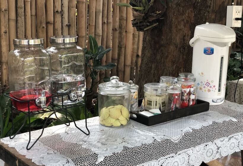 ホテル Lanna House Lanna Hut Chiangmai