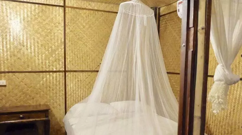 هتل Lanna House Lanna Hut Chiangmai