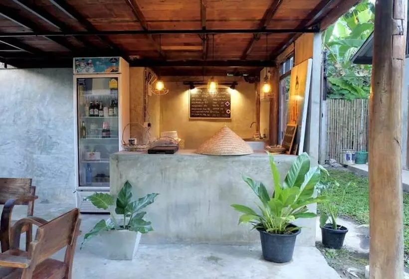 هتل Lanna House Lanna Hut Chiangmai