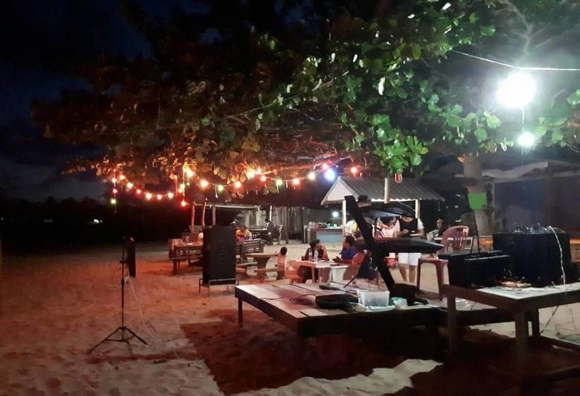 호텔 Rungarpaporn Homestay