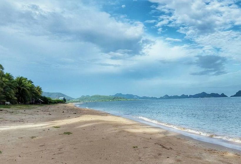 호텔 Rungarpaporn Homestay