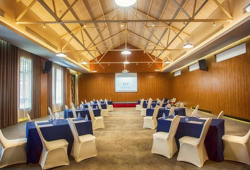 Lin Yin Holiday Hotel(pudong Airport)