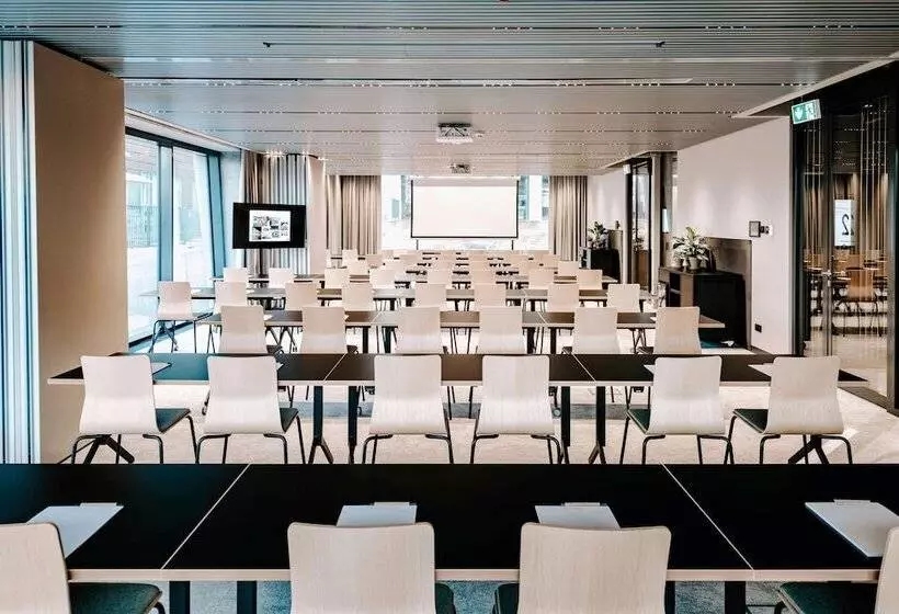 ホテル Vienna House By Wyndham Mokotow Warsaw