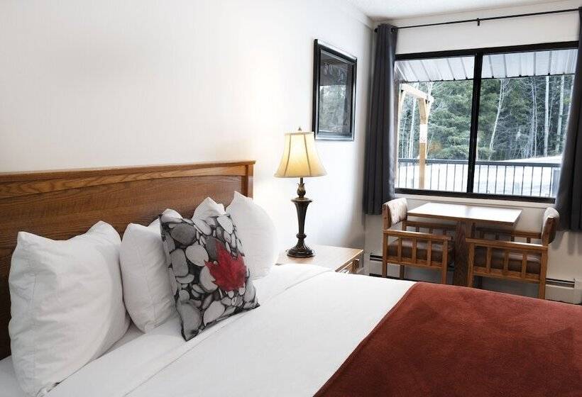 モーテル Schott’s Lake Conference & Resort