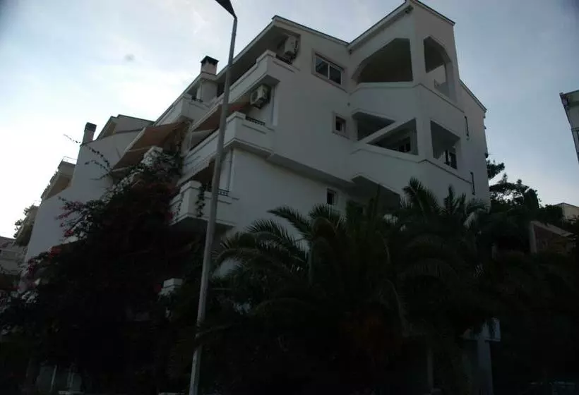 پانسیون Villa Dulsinea