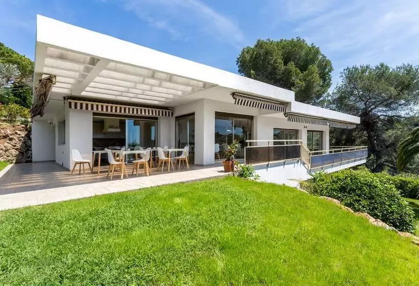 Villa Bagheera