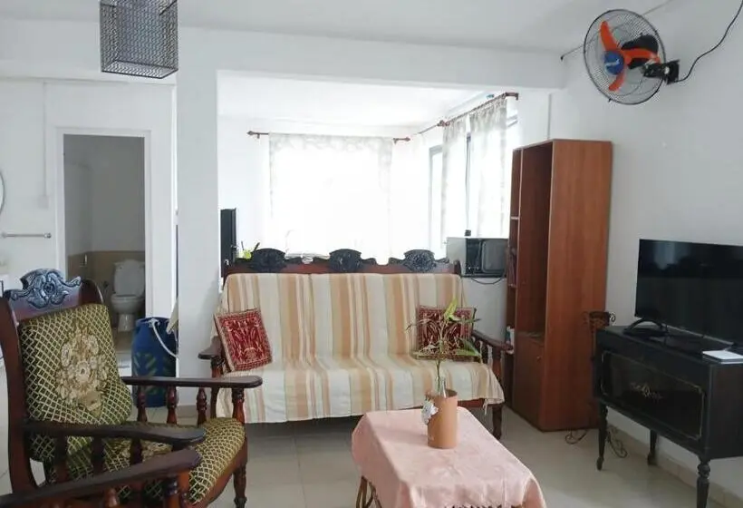 پانسیون Gris Gris Guest House