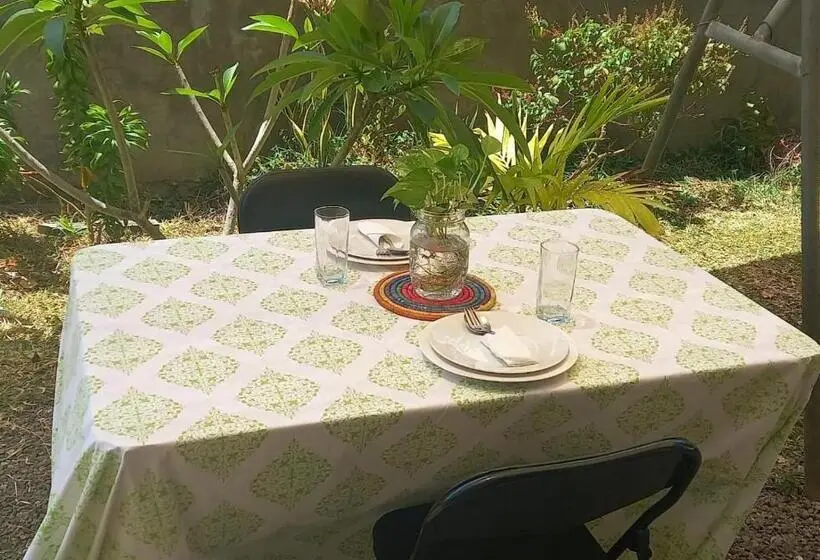 پانسیون Gris Gris Guest House
