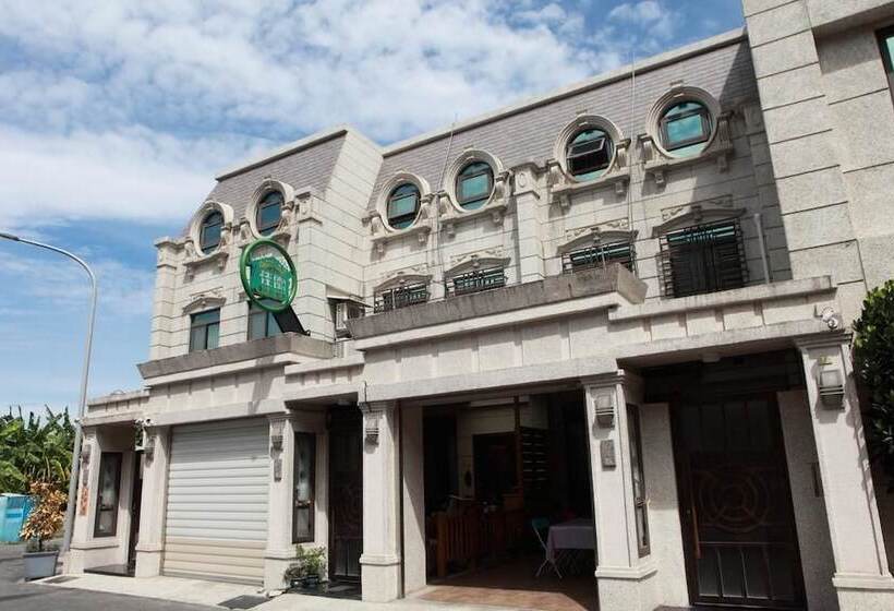 Bed and Breakfast Chia Yuan Homestay