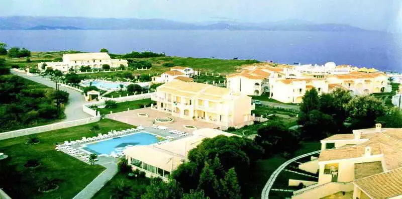 هتل Asprokavos Beach Apartment