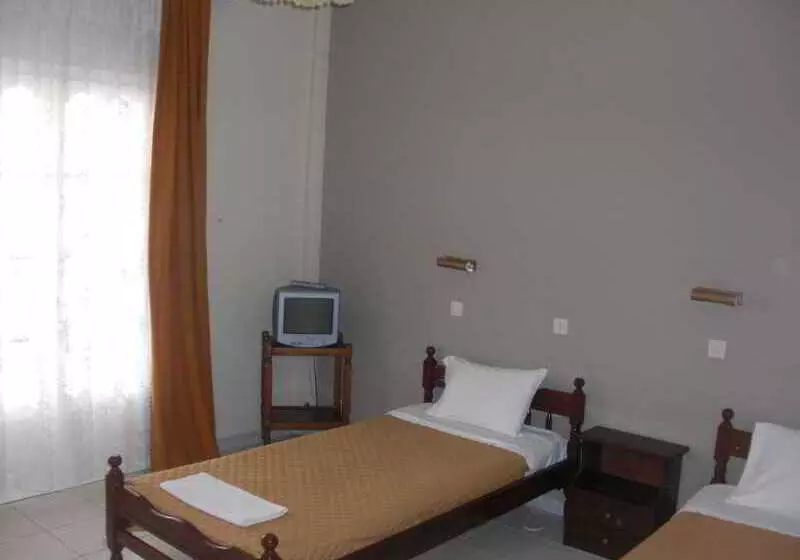 هتل Asprokavos Beach Apartment
