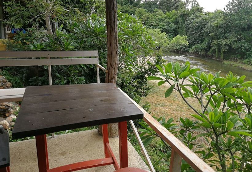 Szálloda Baan Din Camp And Art Suanphueng