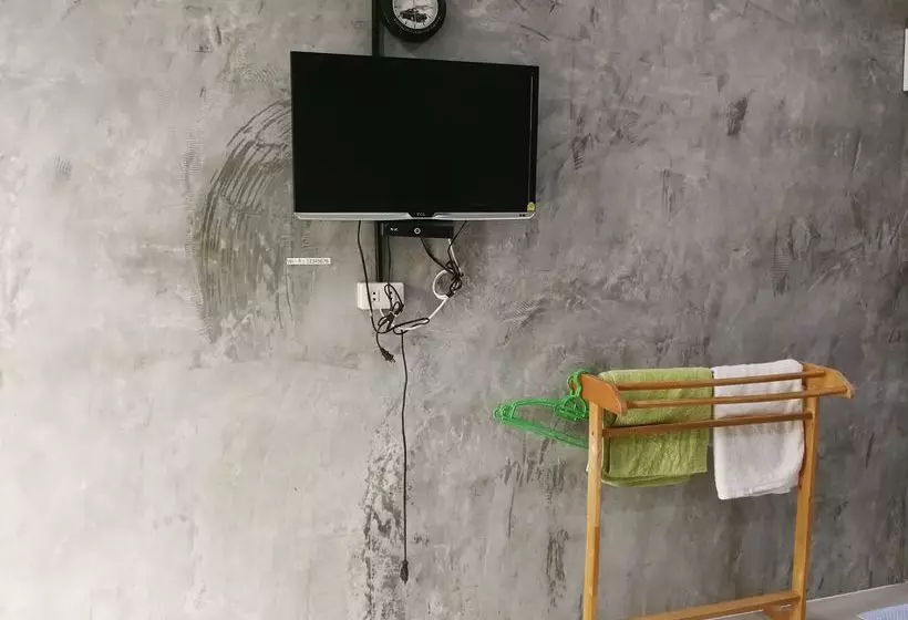 Hotelli Baan Din Camp And Art Suanphueng