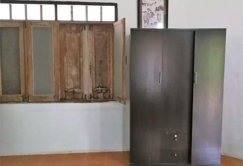 Hotelli Baan Din Camp And Art Suanphueng