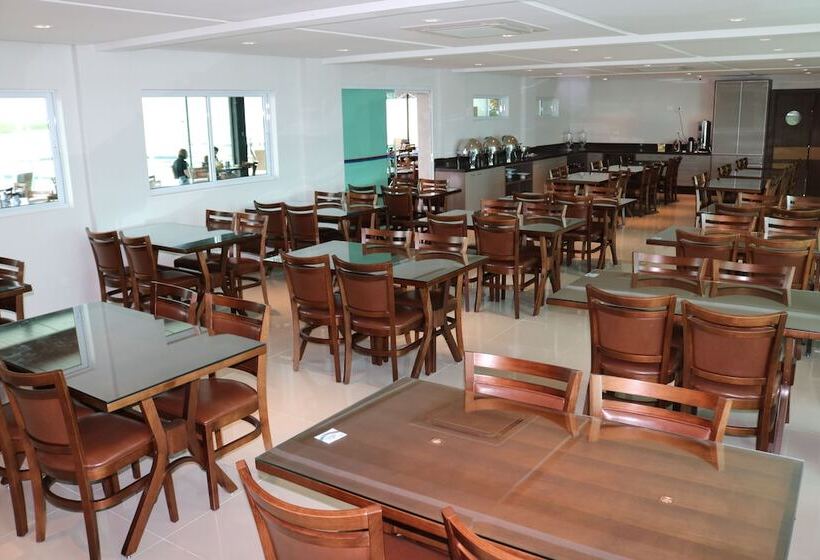 בית מלון כפרי Bristol Aline