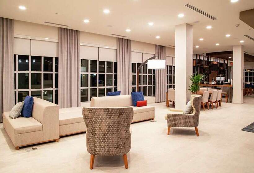 فندق Hilton Garden Inn Tampa Wesley Chapel, Fl