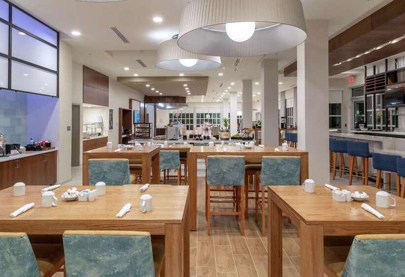 فندق Hilton Garden Inn Tampa Wesley Chapel, Fl