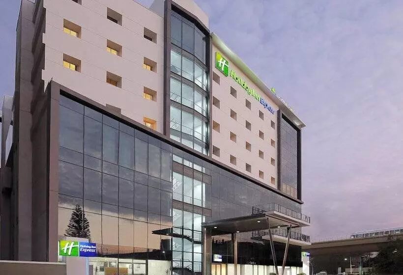 Hotelli Holiday Inn Express Bengaluru Yeshwantpur, An Ihg