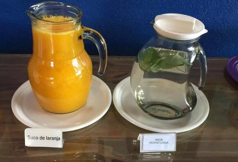 Hotelli Pousada Vovô Zinho