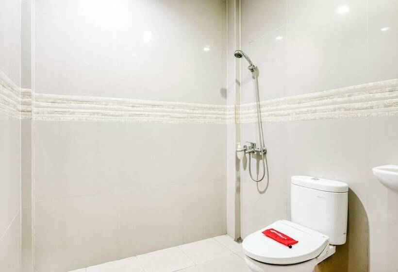 فندق Reddoorz Syariah @ Jalan Simpang Gajayana