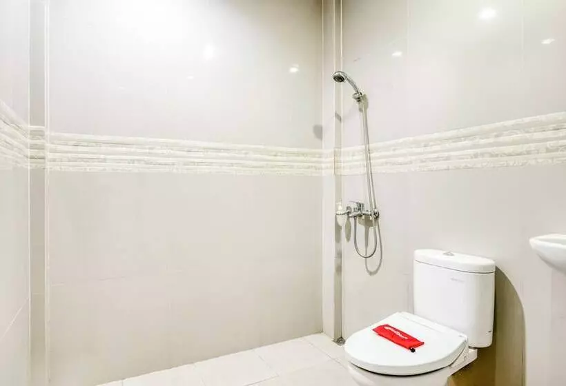 Hotelli Reddoorz Syariah @ Jalan Simpang Gajayana