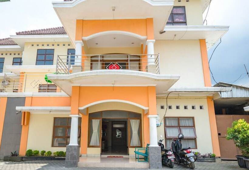 فندق Reddoorz Syariah @ Jalan Simpang Gajayana