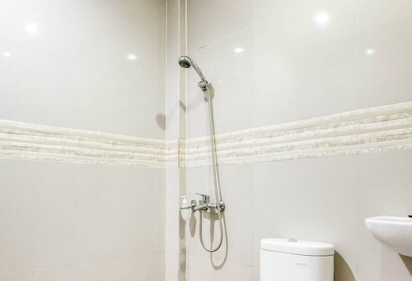 فندق Reddoorz Syariah @ Jalan Simpang Gajayana