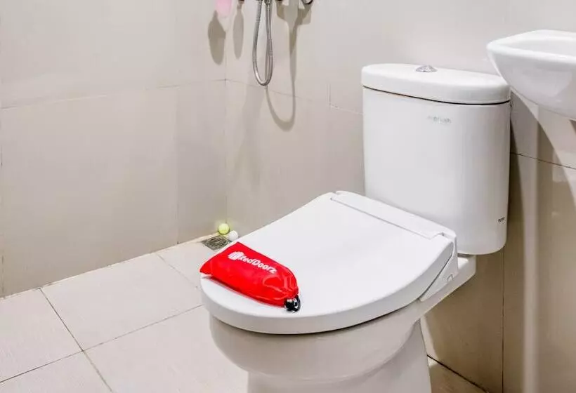 Hotelli Reddoorz Syariah @ Jalan Simpang Gajayana