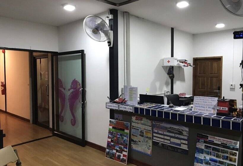 ホテル Seahorse Lipe Hostel