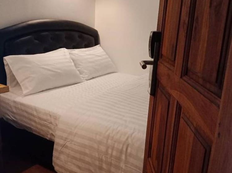 ホテル Seahorse Lipe Hostel