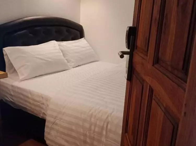 هتل Seahorse Lipe Hostel