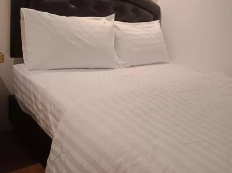 هتل Seahorse Lipe Hostel