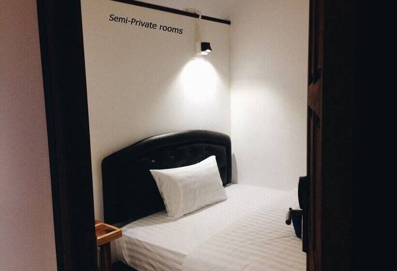 ホテル Seahorse Lipe Hostel