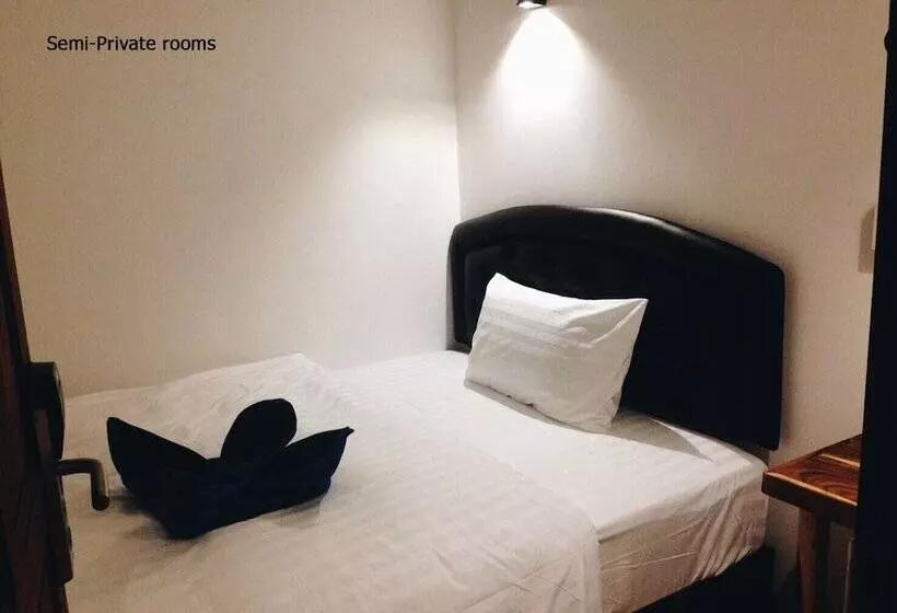 هتل Seahorse Lipe Hostel