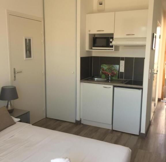 Les Terrasses D Aix Studio Avec Grande Terrasse Privée