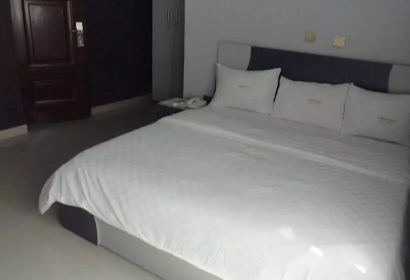 Southland Concept Hotel And Suites