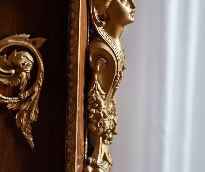 Villa Erre  Literary B&b