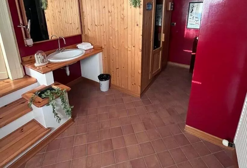 Villa Erre  Literary B&b