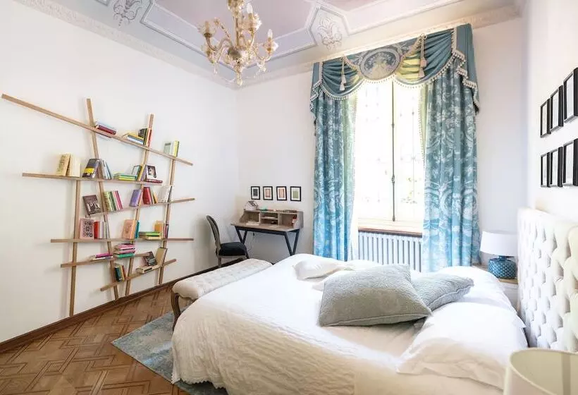 Villa Erre  Literary B&b