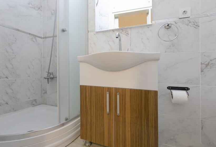 فندق صغير Hayalbaz Butik Otel