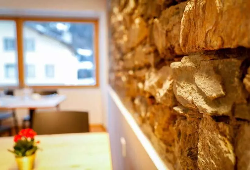 Hostelli Bed&bike Tremola San Gottardo